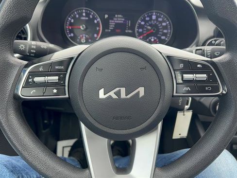Used 2022 Kia Forte Sedan image 17