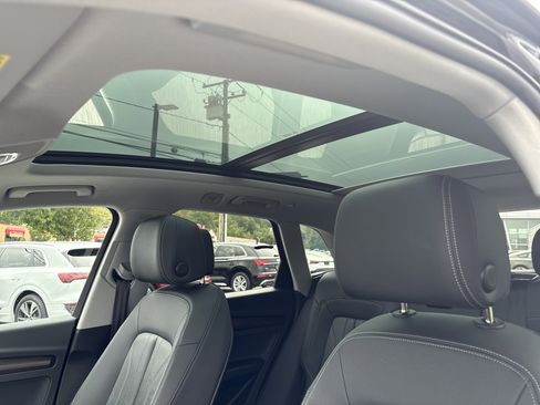 Certified 2023 Audi Q5 2.0T Premium w/ Convenience Package image 7