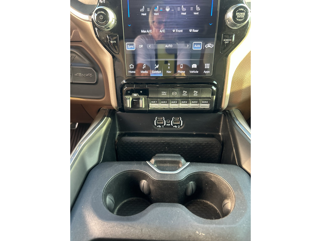 Used 2023 RAM 2500 Laramie AWD/4WD image 12