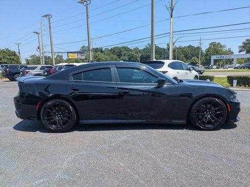 Used 2019 Dodge Charger Scat Pack w/ Daytona Edition Group RWD image 2