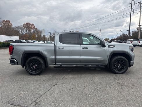 New 2026 GMC Sierra 1500 Elevation image 7