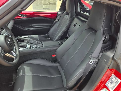 New 2026 MAZDA MX-5 Miata RF Grand Touring RWD image 18