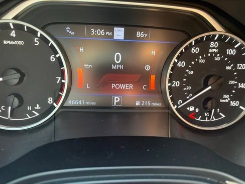 Used 2022 Nissan Maxima SR w/ Sport Mat Group FWD image 8