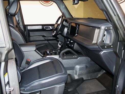 Used 2025 Ford Bronco Badlands AWD/4WD image 55