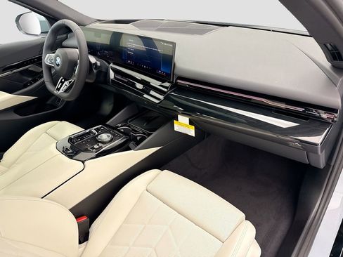 New 2026 BMW 530i w/ M Sport Package image 16