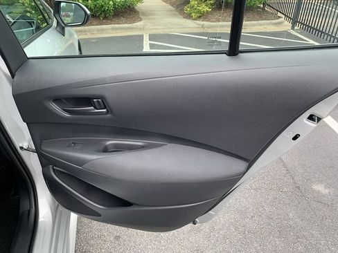 Used 2025 Toyota Corolla LE FWD image 11