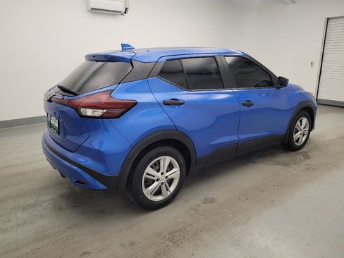 Used 2021 Nissan Kicks S FWD image 10