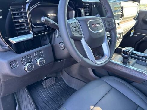 New 2026 GMC Sierra 1500 SLT AWD/4WD image 14