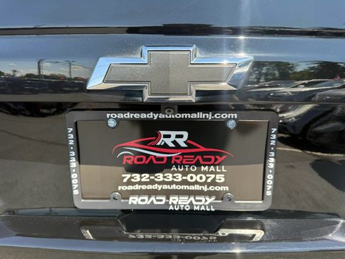 Used 2020 Chevrolet Suburban LT w/ Luxury Package AWD/4WD image 71