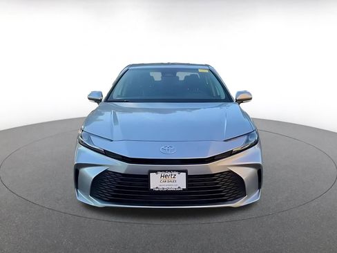 Used 2025 Toyota Camry LE image 5