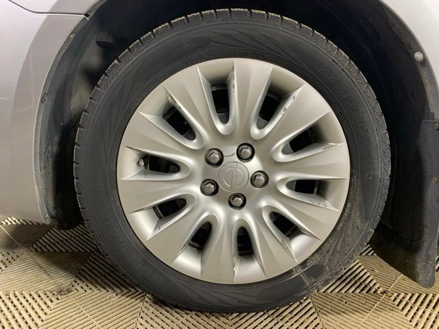 Used 2013 Chrysler 200 LX FWD image 31