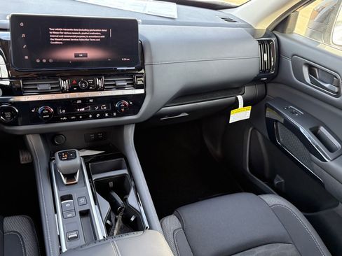 New 2026 Nissan Pathfinder SV image 13