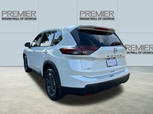 New 2026 Nissan Rogue SV image 7