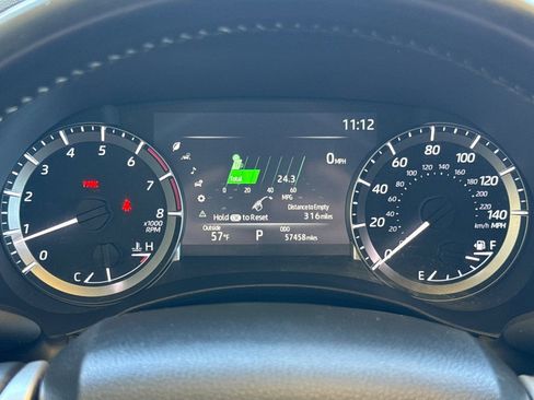 Certified 2024 Toyota Highlander LE image 30