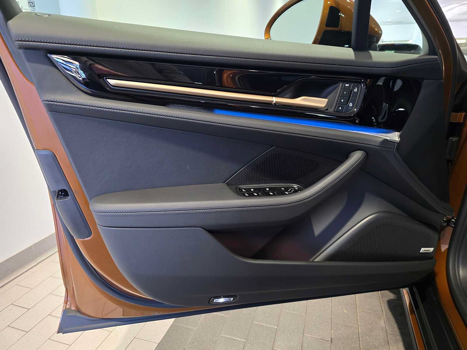 New 2026 Porsche Panamera 4 AWD/4WD image 25