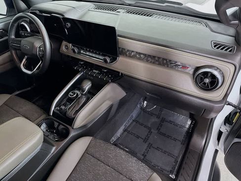 Used 2023 Chevrolet Colorado ZR2 image 31