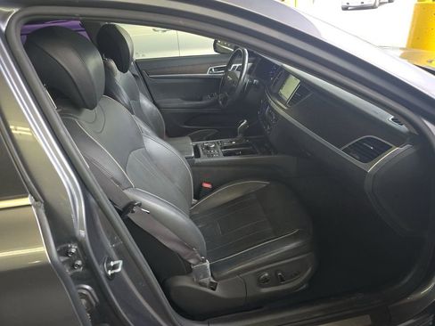 Used 2016 Hyundai Genesis 3.8 w/ Option Group 04 image 16