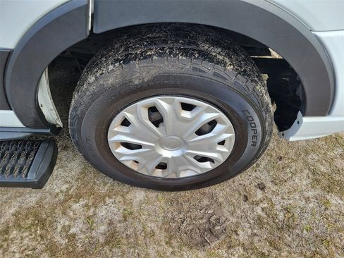 Used 2020 Ford Transit 350 XLT image 6