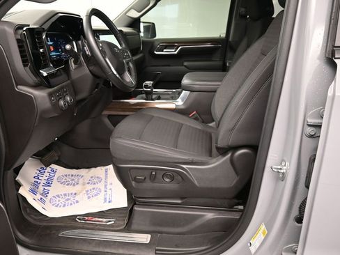 Used 2024 Chevrolet Silverado 1500 RST AWD/4WD image 29