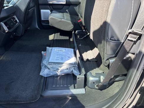 Used 2025 Ford F250 Platinum AWD/4WD image 19