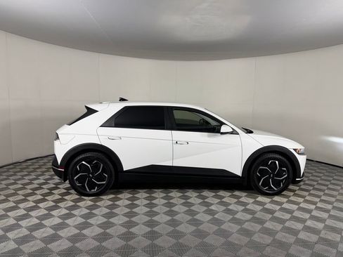 Used 2024 Hyundai Ioniq 5 SEL RWD image 4