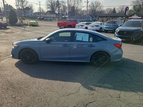 Used 2024 Honda Civic Sport image 3