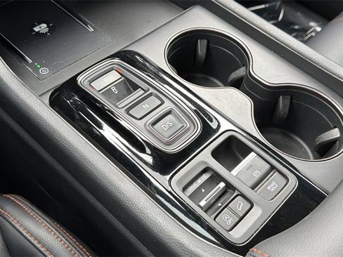 Used 2024 Honda Pilot TrailSport image 30