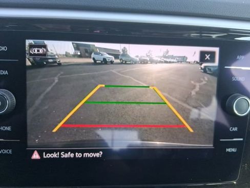 Used 2022 Volkswagen Atlas SE w/ Black Wheel Package image 24