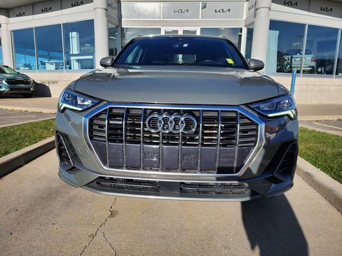 Used 2025 Audi Q3 2.0T Premium image 2