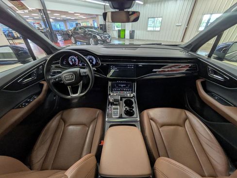 Used 2021 Audi Q7 2.0T Premium Plus w/ Executive Package AWD/4WD image 4