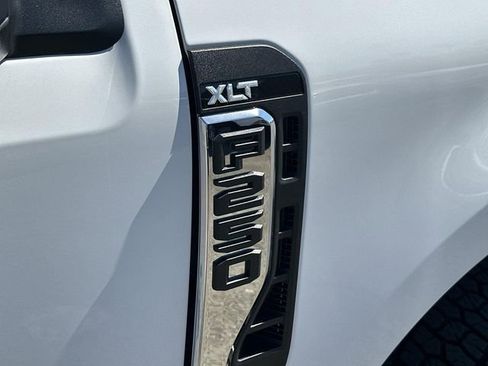Used 2024 Ford F250 XLT AWD/4WD image 28
