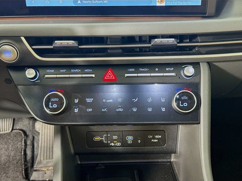 Certified 2025 Hyundai Sonata Limited FWD image 16