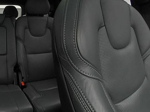 Used 2023 Volvo XC90 B6 Ultimate w/ Protection Package Premier AWD/4WD image 29