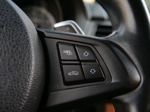 Used 2015 BMW Z4 sDrive35is image 21