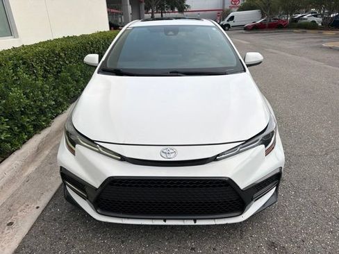 Used 2020 Toyota Corolla SE w/ SE Premium Package FWD image 13