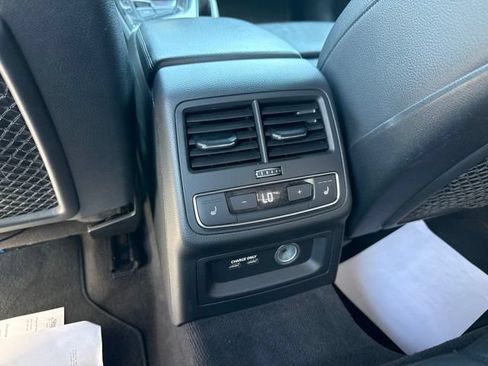 Used 2019 Audi A4 2.0T Premium Plus w/ Premium Plus Package AWD/4WD image 17