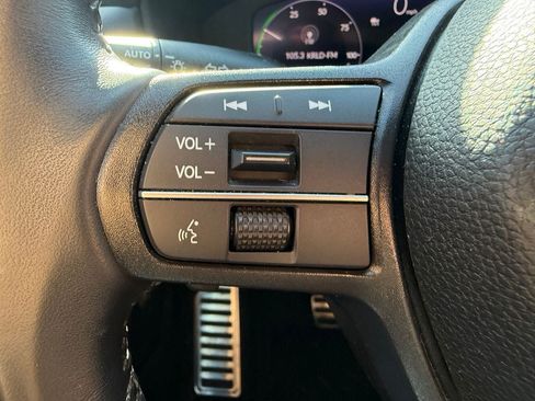 Used 2023 Honda Accord Sport image 12
