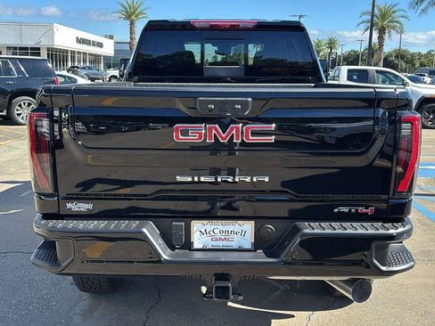 New 2026 GMC Sierra 2500 AT4 w/ AT4 Premium Plus Package AWD/4WD image 6