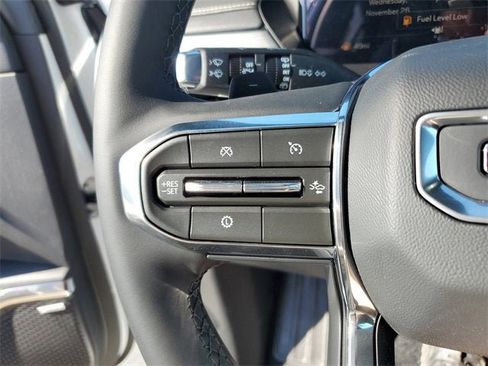 New 2026 GMC Acadia Elevation image 28