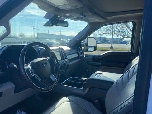 Used 2019 Ford F450 Limited AWD/4WD image 3