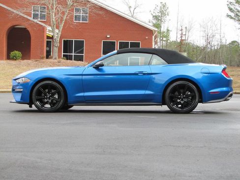 Used 2020 Ford Mustang Convertible w/ Equipment Group 101A image 6