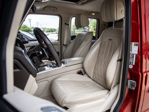Used 2024 Mercedes-Benz G 63 AMG 4MATIC image 23