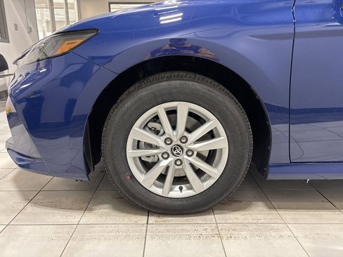 New 2026 Toyota Camry LE image 7