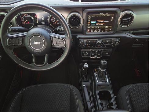 Used 2021 Jeep Wrangler Unlimited Sport image 10