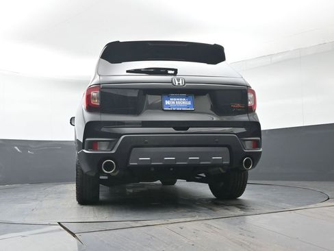 Certified 2023 Honda Passport TrailSport image 38