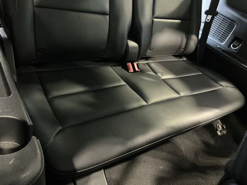 Used 2023 Ford Explorer XLT w/ Equipment Group 202A image 31