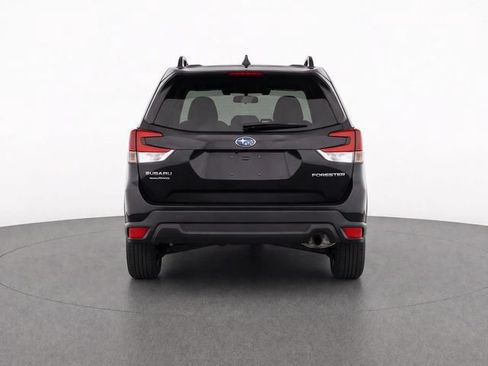 Used 2023 Subaru Forester Premium AWD/4WD image 6