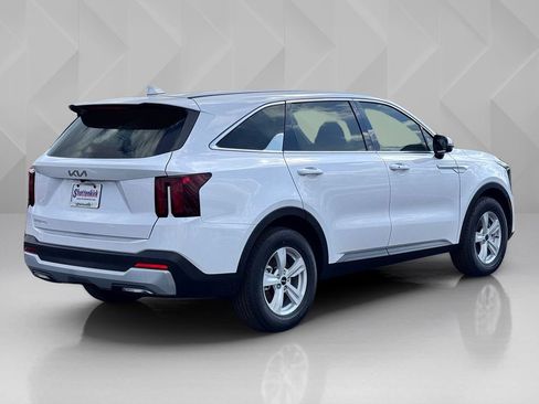 New 2026 Kia Sorento LX FWD image 5