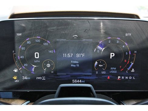 Used 2025 Chevrolet Suburban High Country AWD/4WD image 13