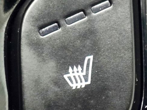 Used 2019 Hyundai Ioniq Plug-In Hybrid image 29